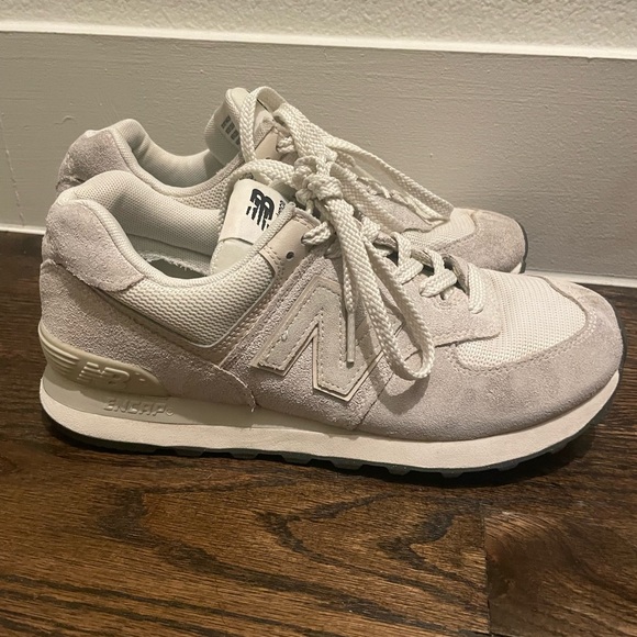 Women’s New Balance 574 Sneakers - Picture 3 of 6